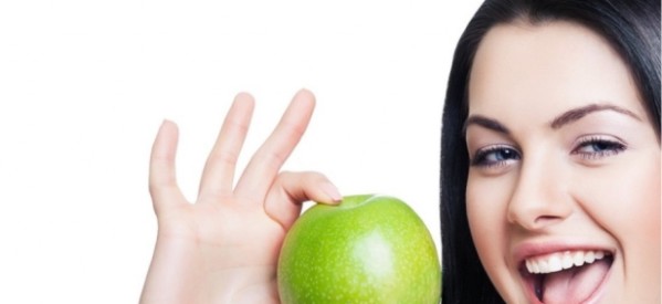 Göz altı morluklarına elma ile savaş açın